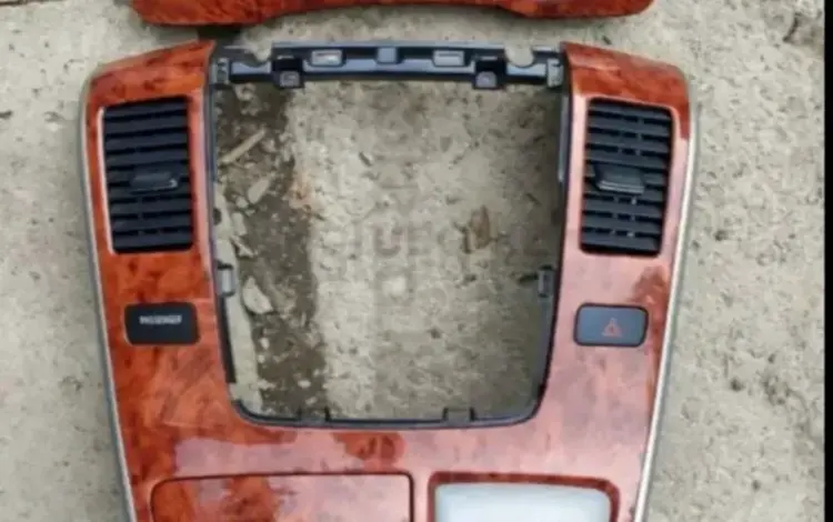 Пластик по движке и салону борода панель магнитолы за 5 000 тг. в Алматы