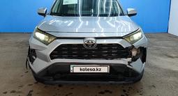 Toyota RAV4 2021 годаүшін9 139 900 тг. в Актобе – фото 2
