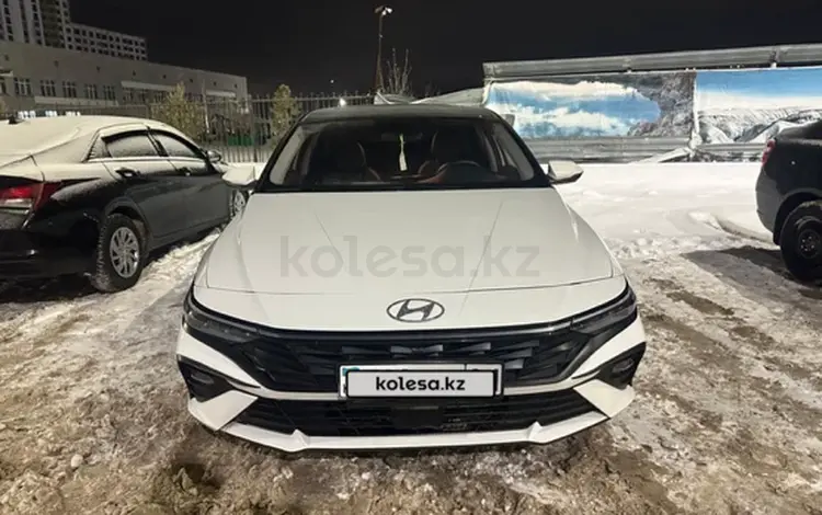 Hyundai Elantra 2023 года за 10 000 000 тг. в Астана