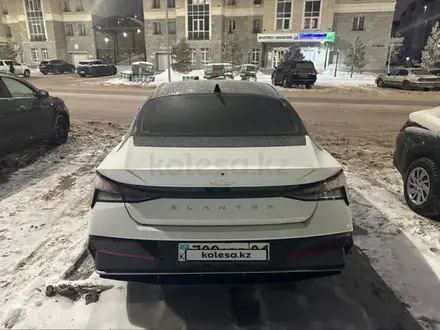 Hyundai Elantra 2023 года за 10 000 000 тг. в Астана – фото 2