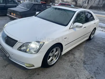 Toyota Crown 2005 года за 6 000 000 тг. в Семей – фото 2