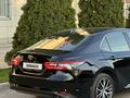 Toyota Camry 2023 года за 18 500 000 тг. в Алматы – фото 11