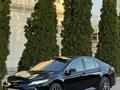 Toyota Camry 2023 года за 18 500 000 тг. в Алматы – фото 17