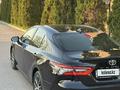 Toyota Camry 2023 года за 18 500 000 тг. в Алматы – фото 20