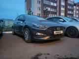 Hyundai i30 2022 годаfor8 850 000 тг. в Петропавловск – фото 4