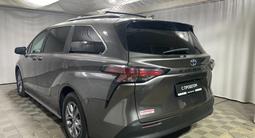 Toyota Sienna 2022 года за 16 200 000 тг. в Алматы – фото 2