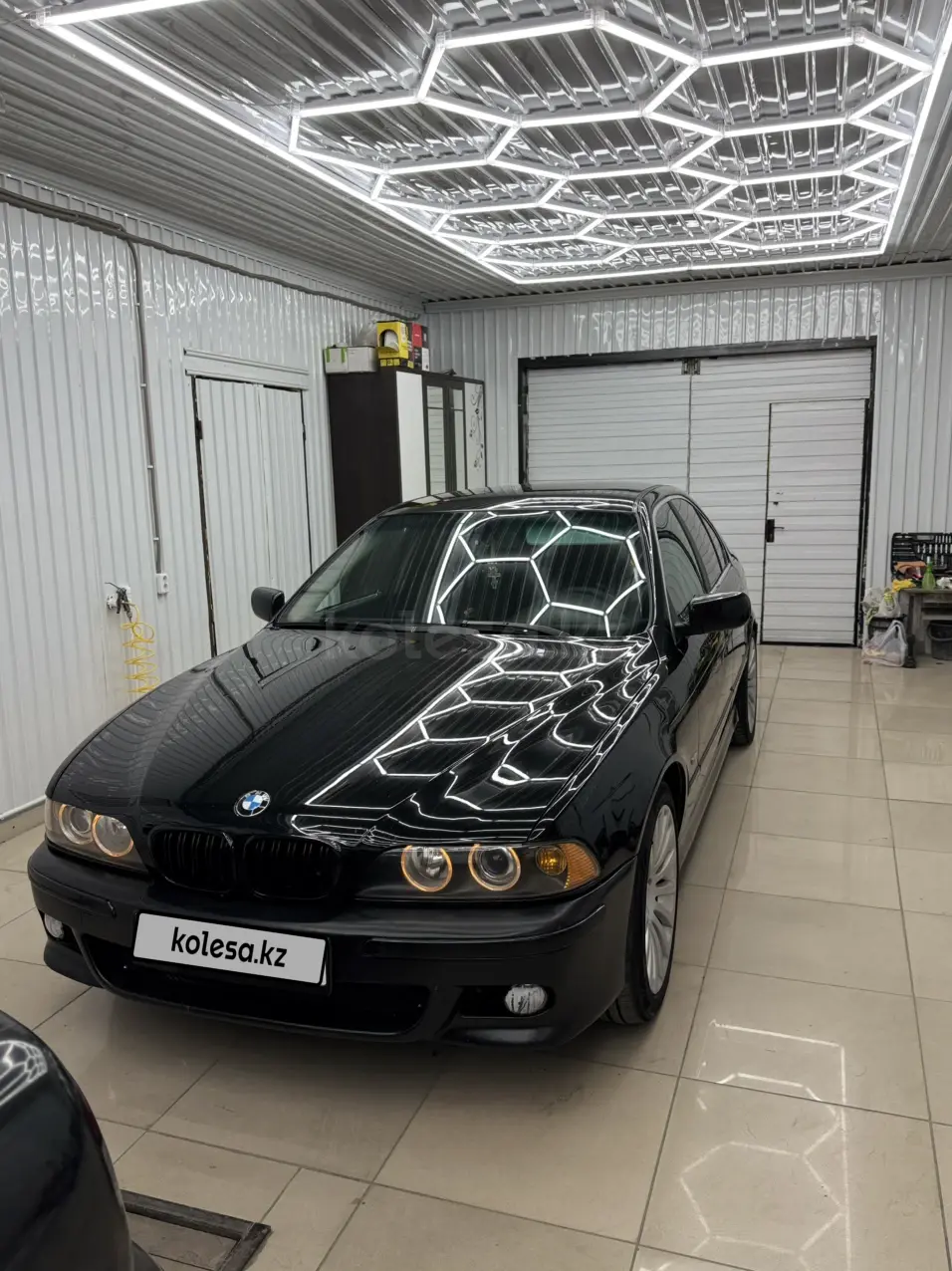 BMW 5 Series, 2003