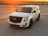 Cadillac Escalade 2015 года за 27 000 000 тг. в Алматы
