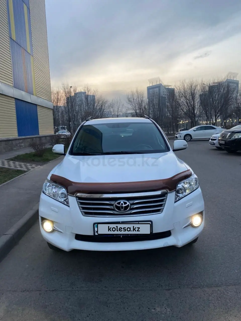 Toyota RAV4, 2010