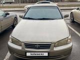 Toyota Camry 2000 годаfor3 200 000 тг. в Астана