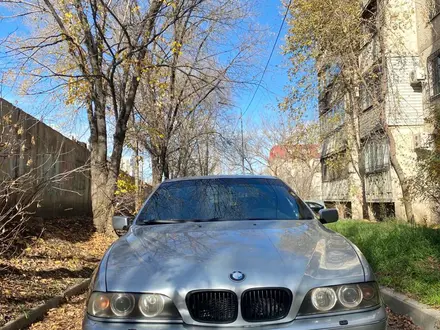 BMW 528 1997 года за 3 400 000 тг. в Алматы – фото 4