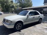 Mercedes-Benz C 180 1994 года за 1 100 000 тг. в Тараз – фото 2