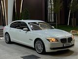 BMW 750 2011 года за 13 500 000 тг. в Алматы – фото 4