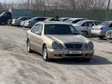 Mercedes-Benz E 220 2002 года за 3 000 000 тг. в Шымкент – фото 2