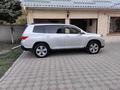 Toyota Highlander 2012 годаүшін12 200 000 тг. в Алматы – фото 2