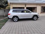 Toyota Highlander 2012 годаүшін12 200 000 тг. в Алматы – фото 2