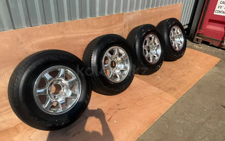 Диски с шинами 6*139.7, et + 30, jj8. YOKOHAMA GEOLANDAR H/T 245/70R16үшін300 000 тг. в Алматы