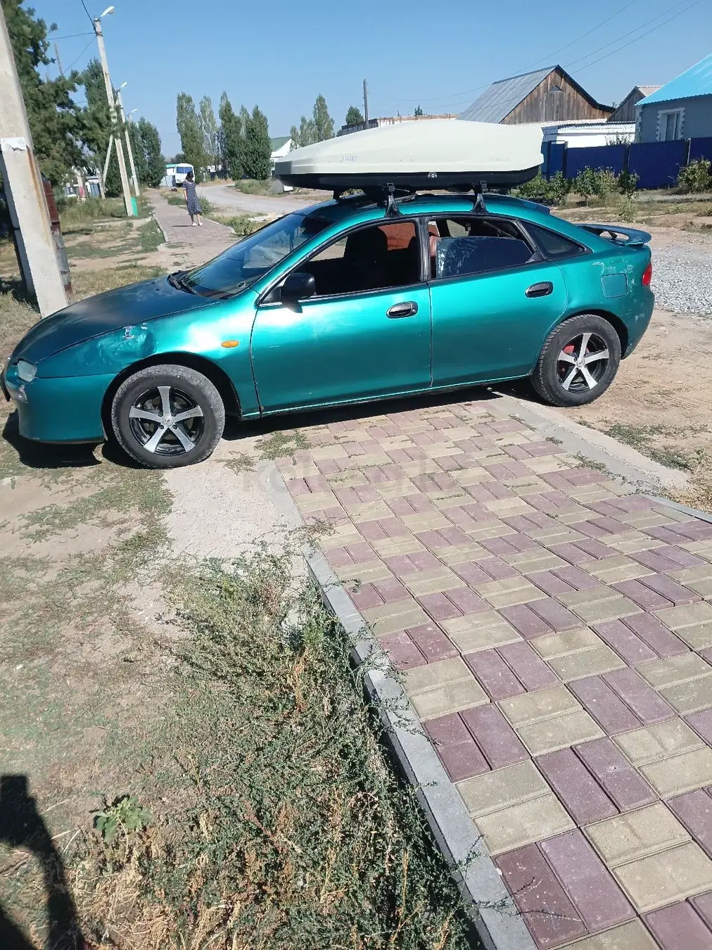 Mazda 323, 1996