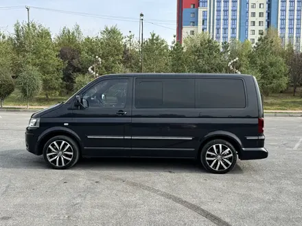 Volkswagen Multivan 2005 года за 11 800 000 тг. в Шымкент