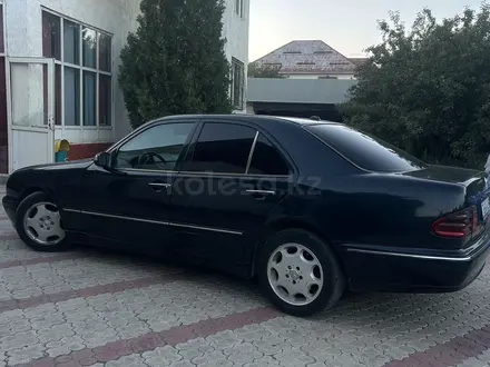 Mercedes-Benz E 320 2001 года за 3 800 000 тг. в Жаркент – фото 7