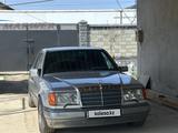Mercedes-Benz E 320 1991 года за 2 050 000 тг. в Жетысай