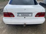 Mercedes-Benz E 290 1998 годаfor1 500 000 тг. в Усть-Каменогорск – фото 2