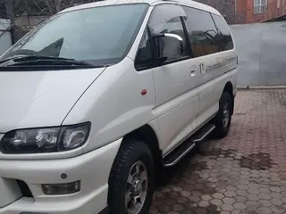 Mitsubishi Delica