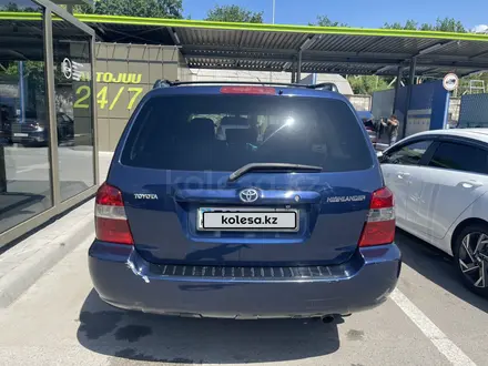 Toyota Highlander 2005 года за 6 300 000 тг. в Алматы – фото 3