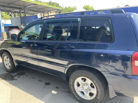 Toyota Highlander 2005 года за 6 300 000 тг. в Алматы – фото 2