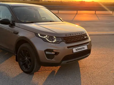 Land Rover Discovery 2017 года за 17 500 000 тг. в Алматы – фото 27