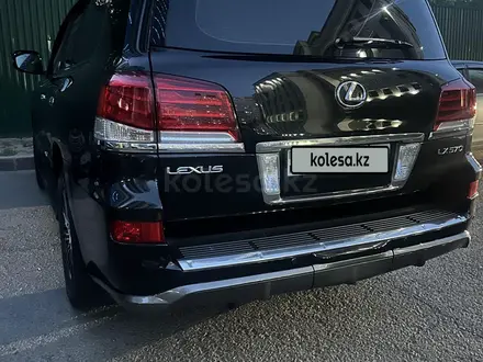 Lexus LX 570 2015 года за 34 000 000 тг. в Астана – фото 3