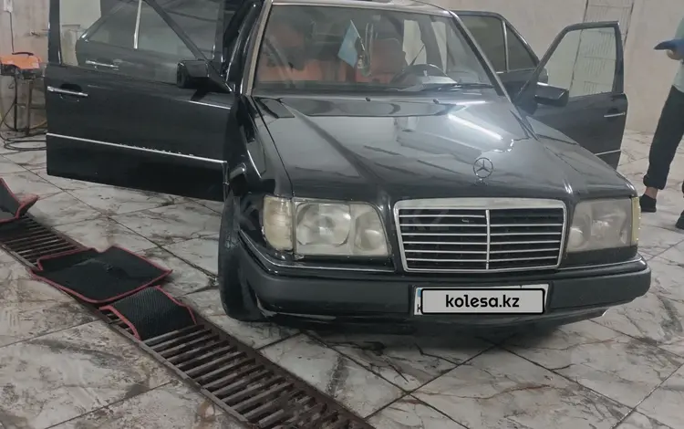 Mercedes-Benz E 200 1994 годаүшін1 200 000 тг. в Жаркент