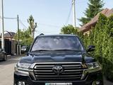 Toyota Land Cruiser 2018 года за 36 500 000 тг. в Алматы – фото 2