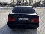 Mercedes-Benz E 230 1996 года за 2 350 000 тг. в Павлодар – фото 5