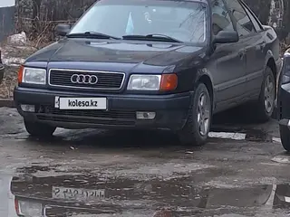 Audi 100