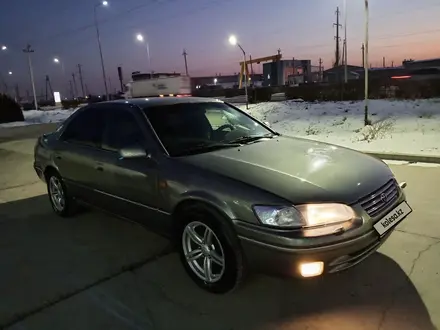 Toyota Camry 1997 года за 3 500 000 тг. в Шымкент – фото 3