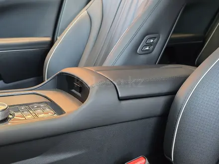 Kia K8 Premium 2025 года за 27 990 000 тг. в Костанай – фото 33