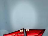 ЗАДНИЙ ФОНАРЬ стоп БАГАЖНИКЕ левый правый TOYOTA SIENNA 30 за 40 000 тг. в Алматы
