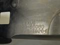Пыльник заднего бампера правый Lexus LX 570 за 15 000 тг. в Караганда – фото 4