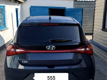 Hyundai i20 2023 года за 6 890 000 тг. в Караганда – фото 3