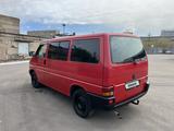 Volkswagen Multivan 1994 года за 3 800 000 тг. в Астана – фото 4