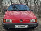Volkswagen Passat 1990 года за 1 750 000 тг. в Караганда – фото 2