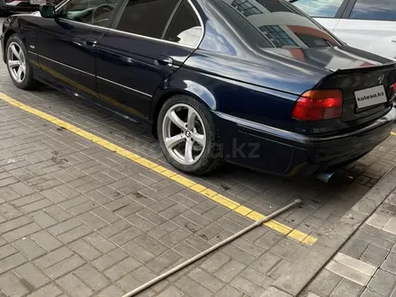 BMW 530 2001 года за 5 300 000 тг. в Астана – фото 14