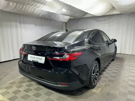 Toyota Camry Luxe 2025 года за 20 800 000 тг. в Алматы – фото 18