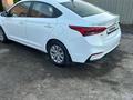 Hyundai Solaris 2018 года за 7 150 000 тг. в Атырау – фото 4