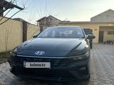 Hyundai Elantra 2023 года за 9 600 000 тг. в Актау – фото 2