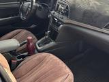 Hyundai Elantra 2018 годаүшін7 700 000 тг. в Усть-Каменогорск – фото 2