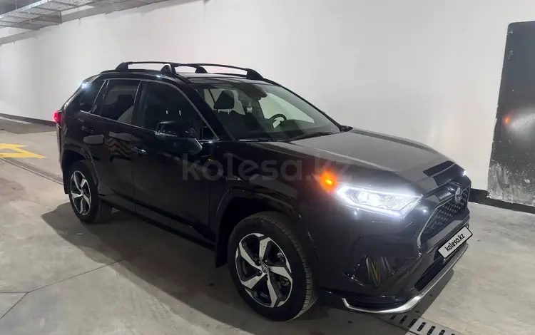 Toyota RAV4 2021 года за 20 999 999 тг. в Астана