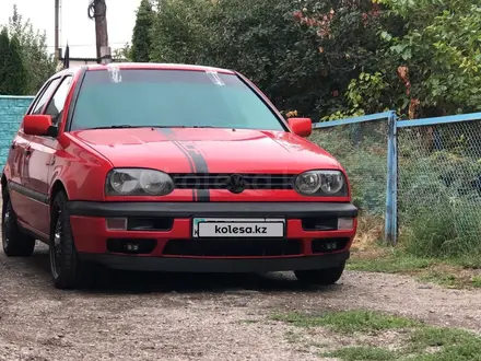 Volkswagen Golf 1998 года за 2 500 000 тг. в Алматы – фото 6