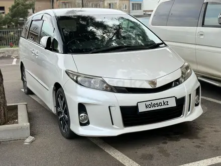 Toyota Estima 2014 года за 5 800 000 тг. в Тбилиси